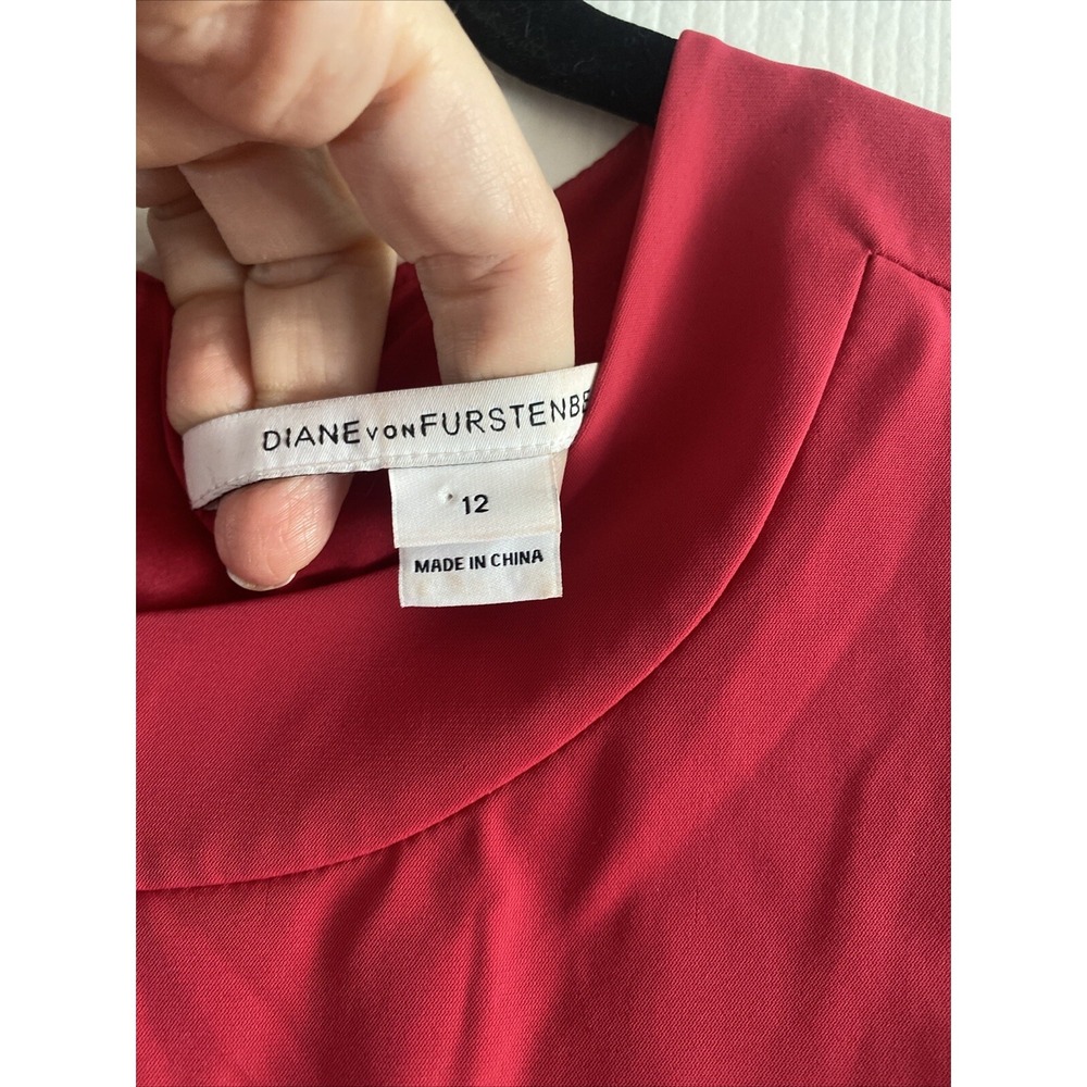 Diane von Furstenberg Drop Waist Shift Dress Womens Size 12 Red Pleated Designer - Picture 4 of 8